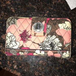 excellent condition vera bradley wallet
